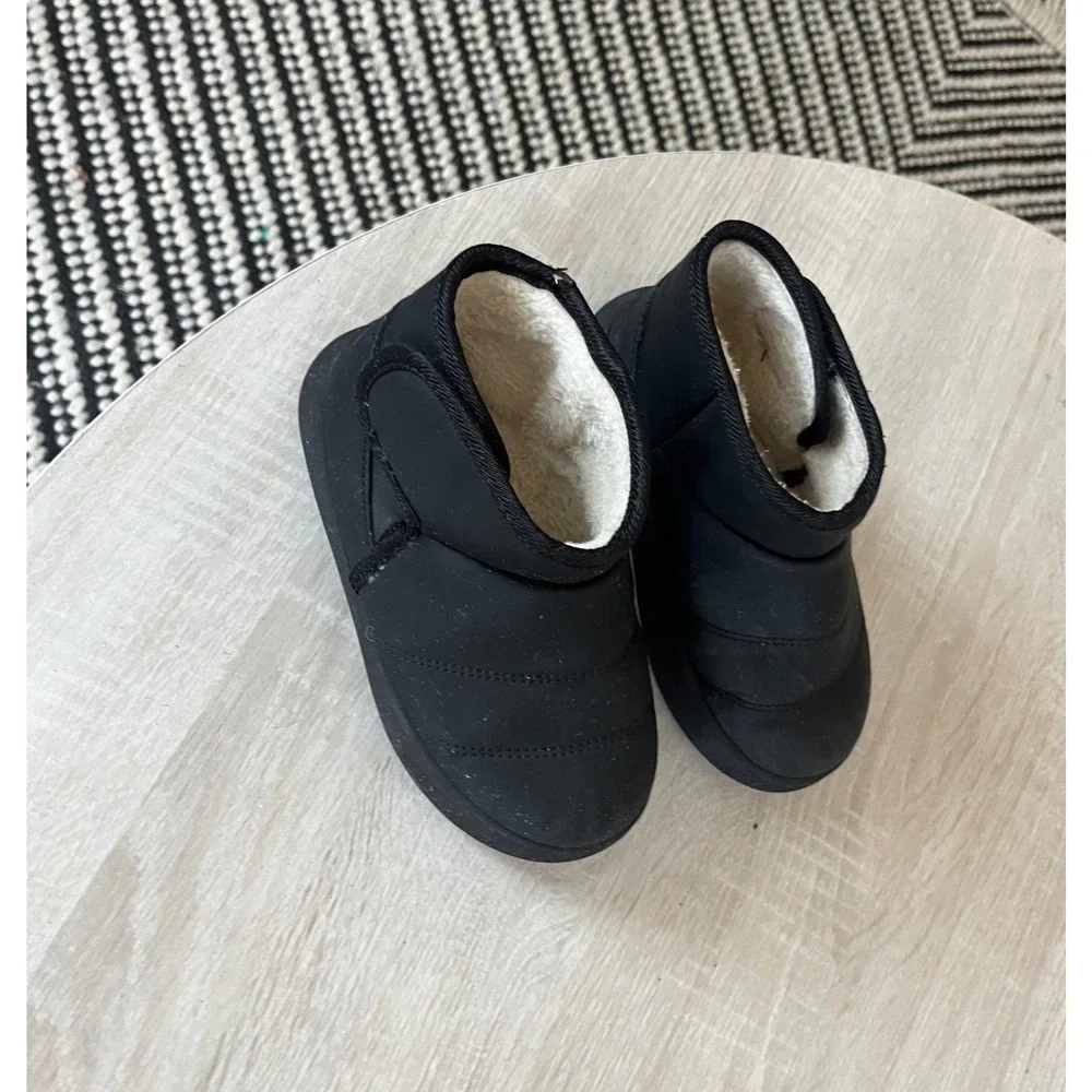 Kids Black Puffer Ankle Boots Faux Shearling Lined Quilted Winter Shoes 8